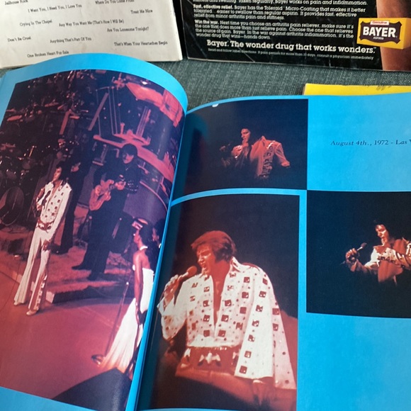 5 Retro Elvis Magazines with excellent photos and articles - Picture 8 of 12